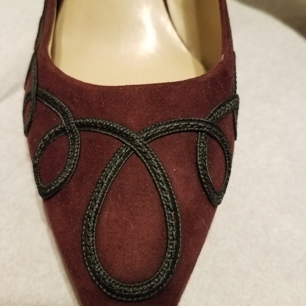 Cute Enzo pumps sz 9.5